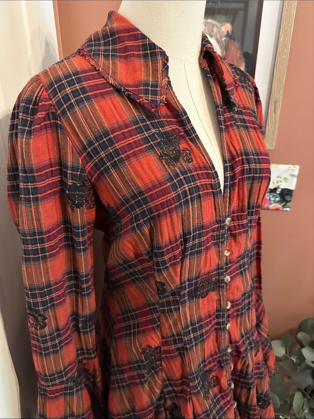 NWT Free People Ezra plaid embroidered button up bell cuff M raw edge tunic - Picture 4 of 16